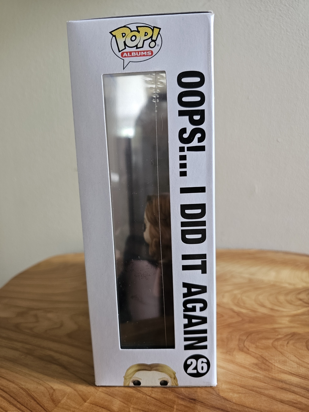 Funko Pop! Britney Spears "Oops!...I Did It Again" Figure - White/Pink Box - Picture 3 of 7